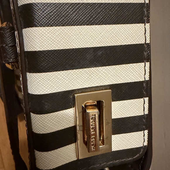Black and White Striped Handbag Henri Bendel - Picture 11 of 14